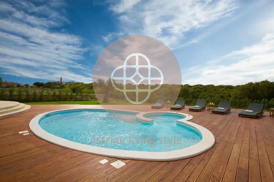 Photo of Bale_A beautiful villa with pool and view of the old town