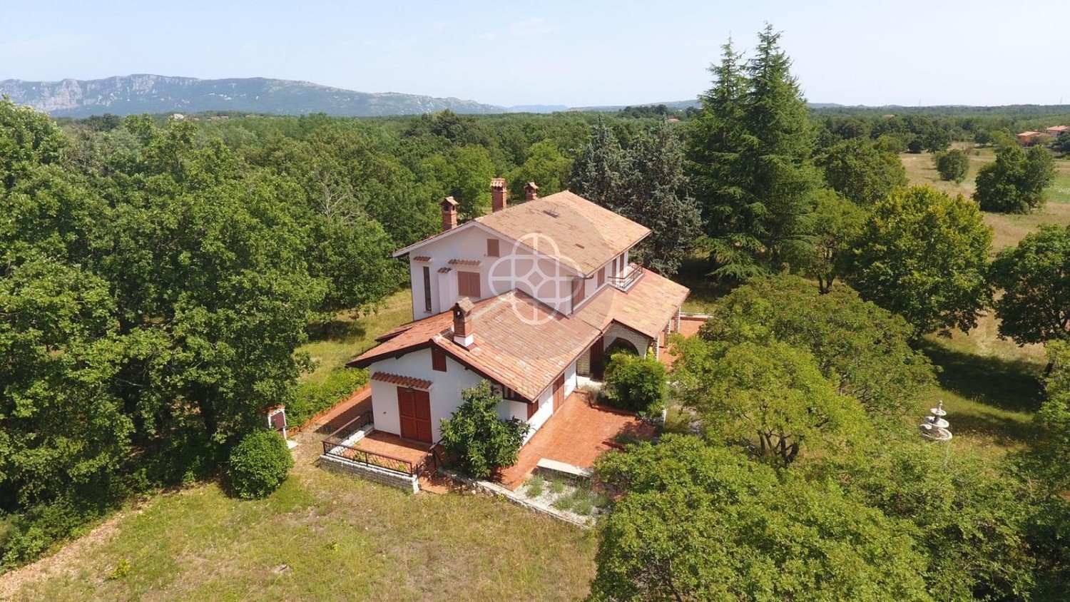 Photo of Rustic detached house with a spacious garden, a barn and a wine cellar