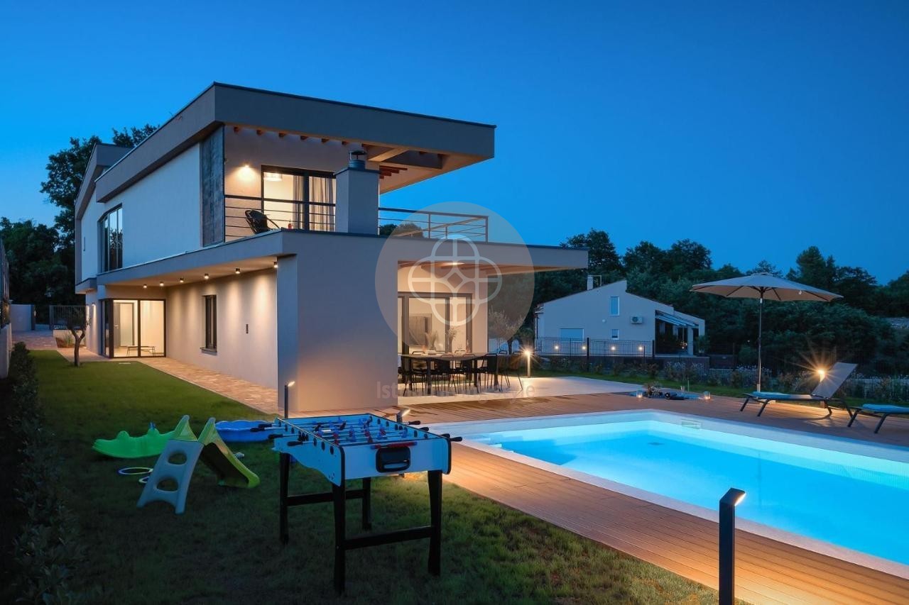 Photo of A villa in central Istria in a quiet village with a heated pool and 5 bedrooms!