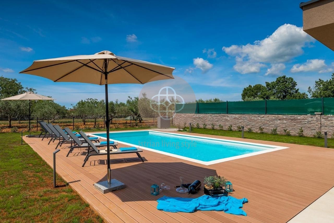 Photo of A villa in central Istria in a quiet village with a heated pool and 5 bedrooms!