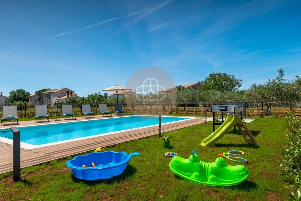 Photo of A villa in central Istria in a quiet village with a heated pool and 5 bedrooms!