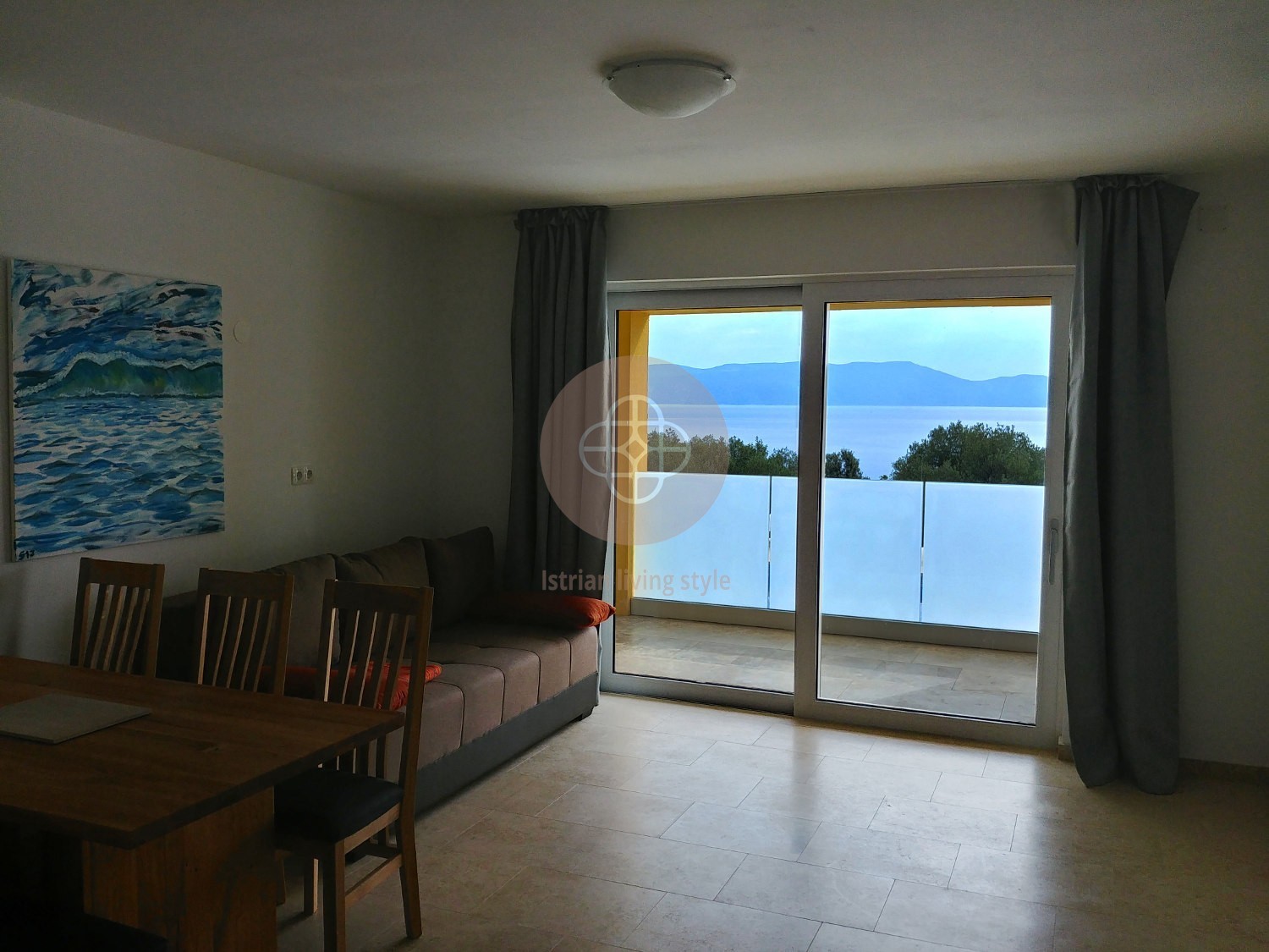 Photo of Apartment house 750 m from the sea, 6 apartments with 4*! ISTRIA - Ravni