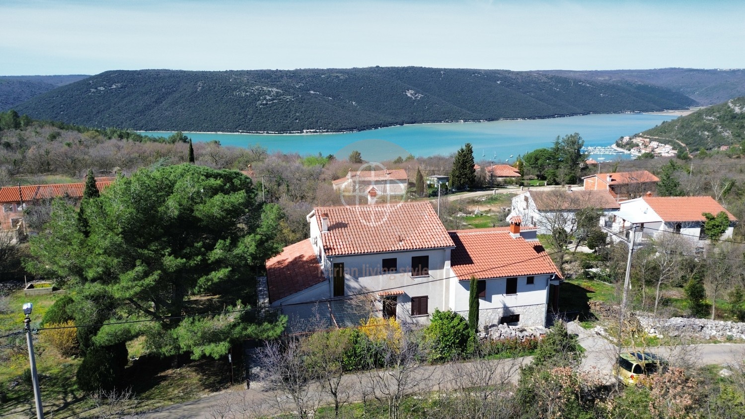 Semi-detached house with sea view # 2 apartments + basement # Istria Accommodation in Rasa