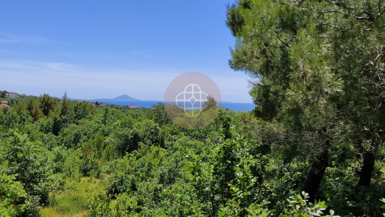 Building plot with a view of the sea and a project for a 5* villa in the east of Istria Accommodation in Labin