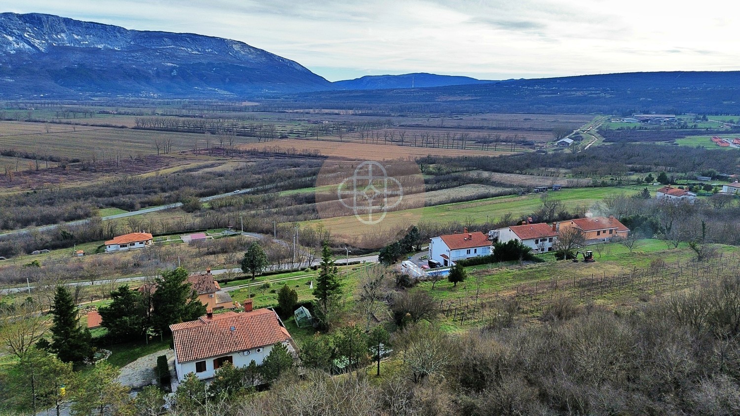 Photo of Residential house with 2 residential units and additional building plot in sunny location