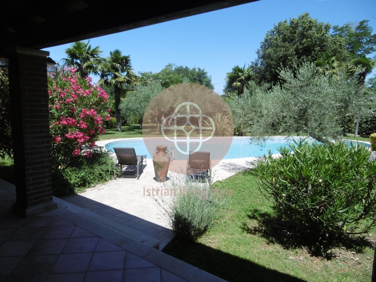 Photo of Beautiful villa with a spacious yard – 900 m from the sea