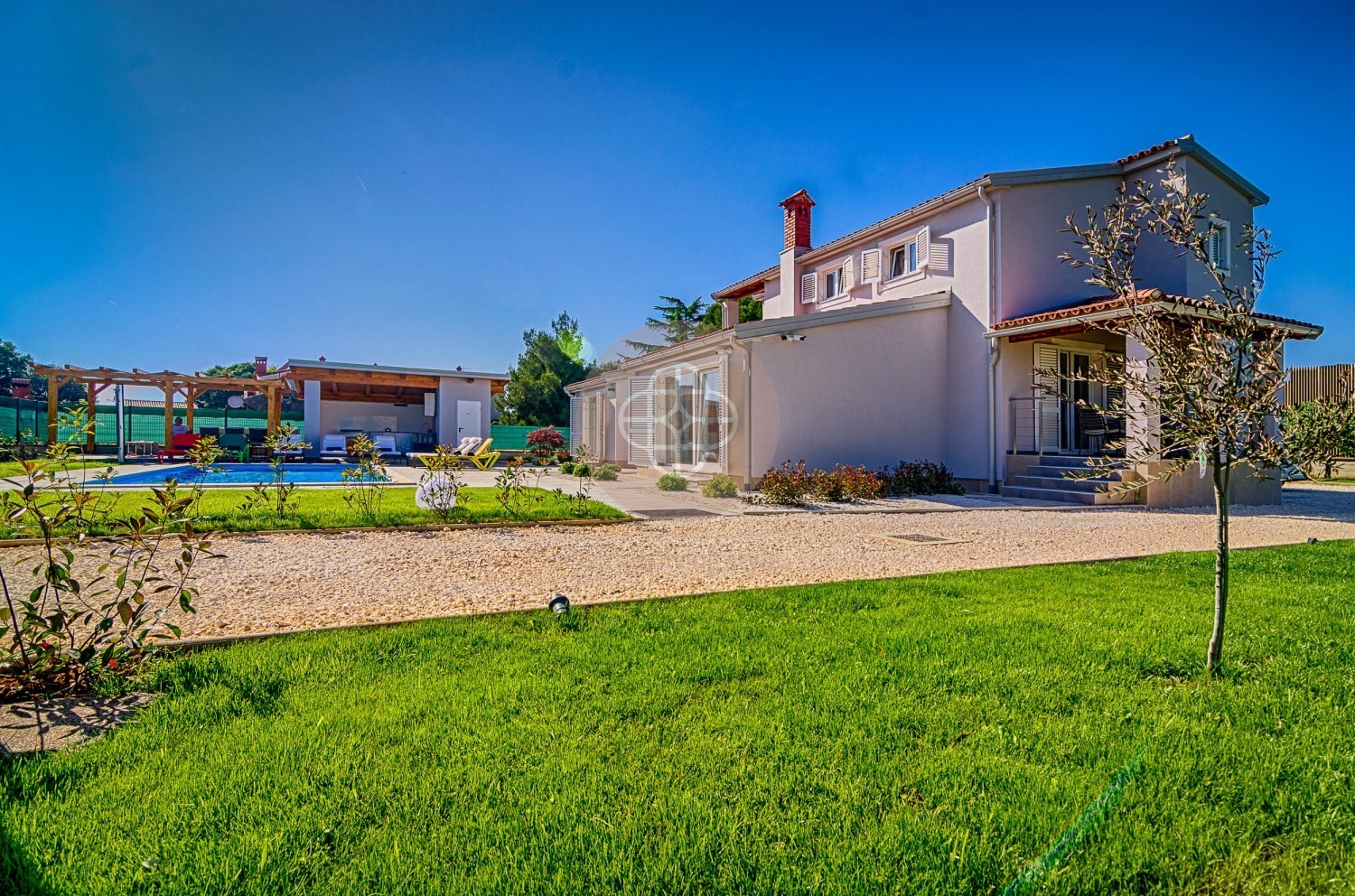 Photo of A spacious villa a few minutes from the sea with a large pool!