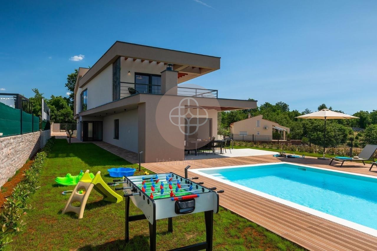 Photo of A villa in central Istria in a quiet village with a heated pool and 5 bedrooms!