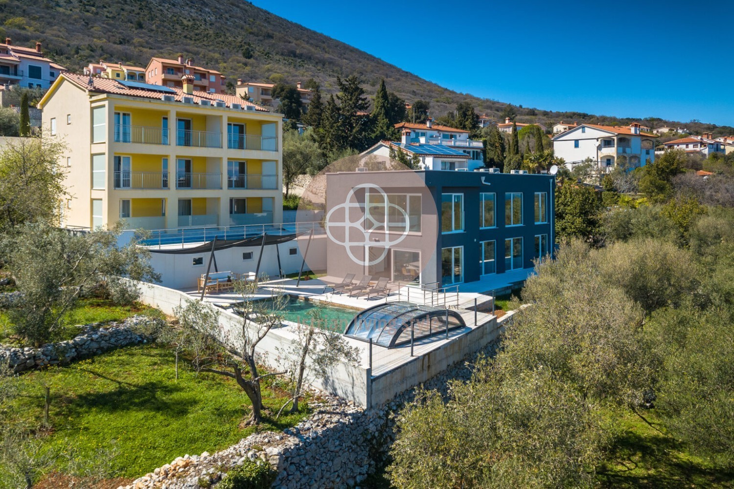 Photo of A wonderful luxury villa, first row to the sea, with a heated pool