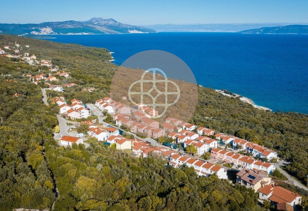 Photo of House with 2 apartments in the most desirable neighborhood by the sea! Pure ISTRIA!