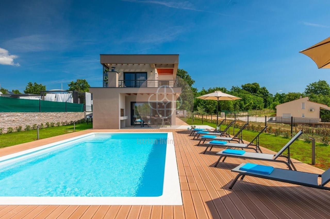 Photo of A villa in central Istria in a quiet village with a heated pool and 5 bedrooms!