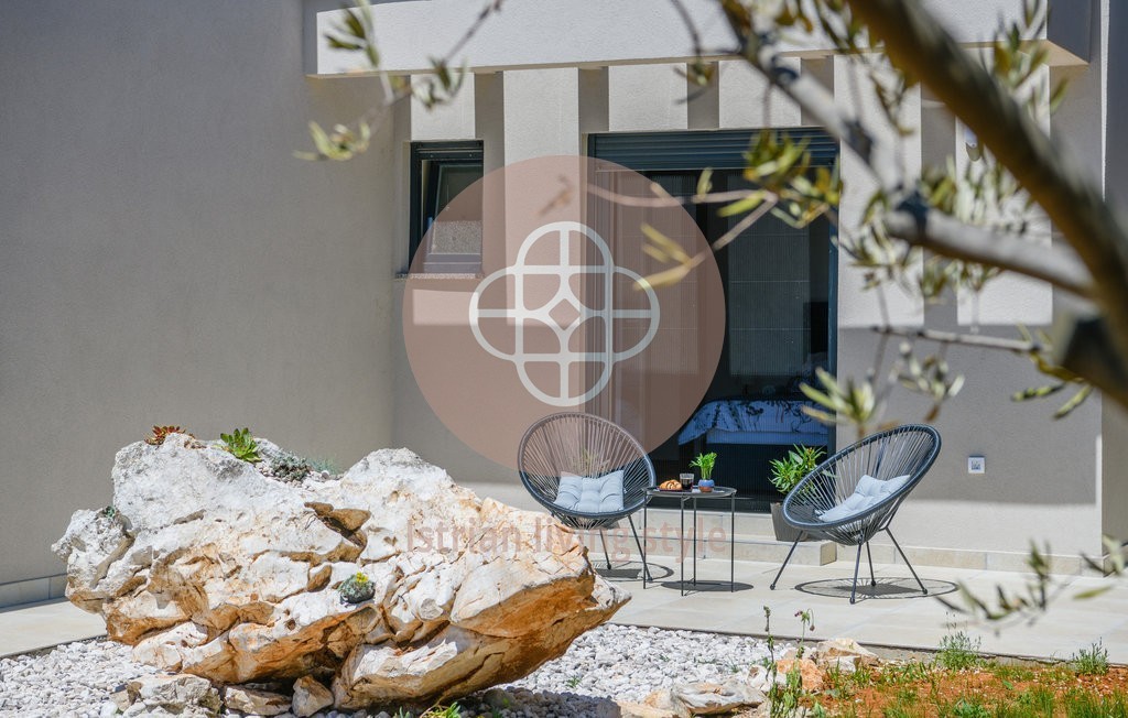 Photo of Beautiful one-story house with swimming pool near the sea, Istria - surroundings of the town of Labin.