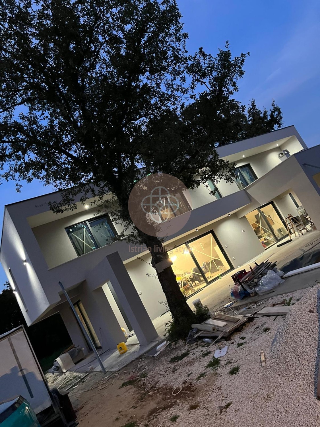 Photo of *New construction* Stylish villa in exposed location at the gates of Pula