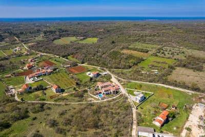 TAKO UGODNO - savršena vila okružena zelenilom