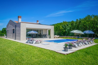 Smarter Bungalow mit Pool in Meeresnähe, Istrien - Umgebung der Stadt Labin.