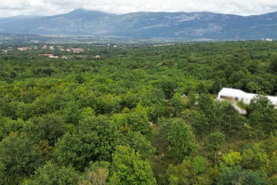 Grundstück mit Blick auf Učka, Ostistrien, Kršan