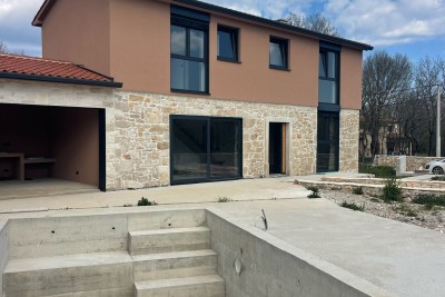Sensationelle Steinhausvilla mit modernen Elementen zum Verlieben *TOP*